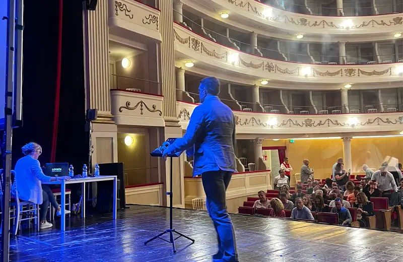 Interpretariato per eventi a L'Aquila, fiere e congressi